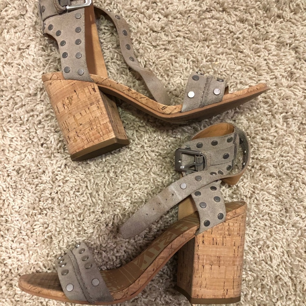 Dolce Vita Essie taupe suede Cork studded sandal